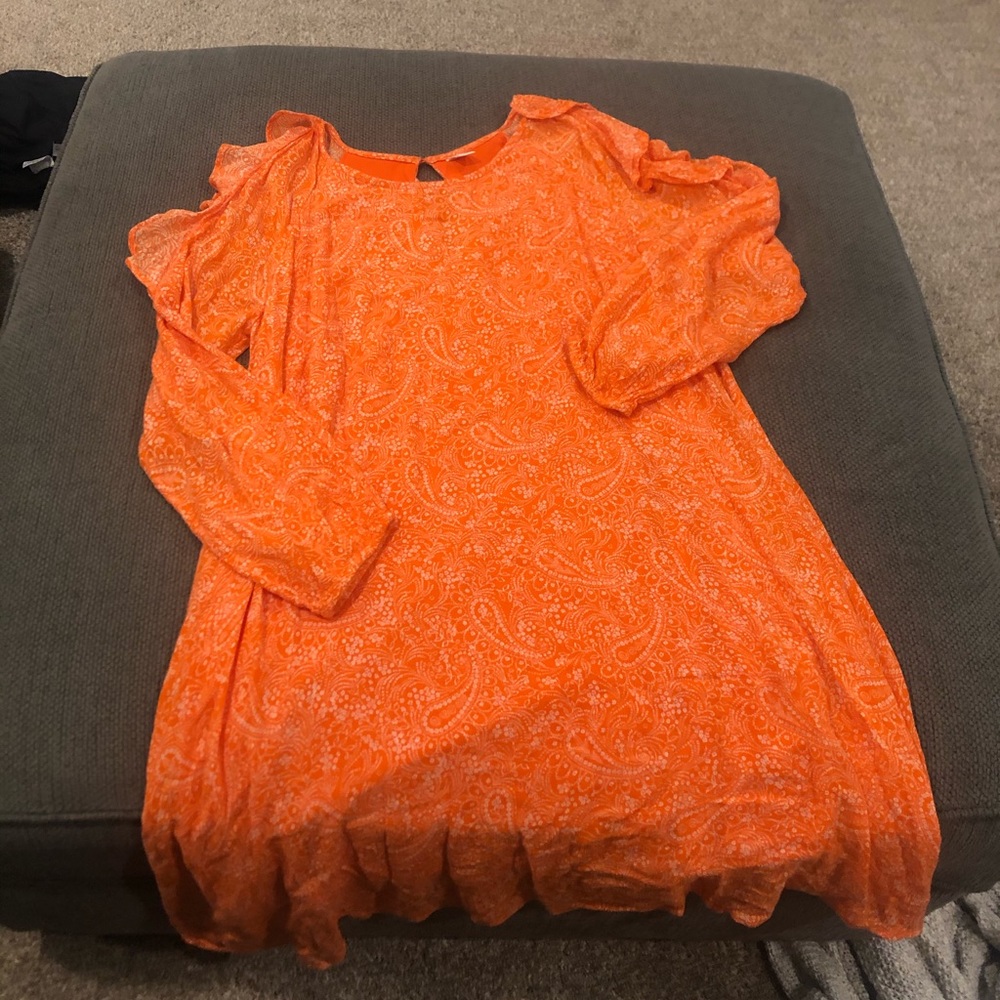 Old Navy Cold Shoulder dress size M